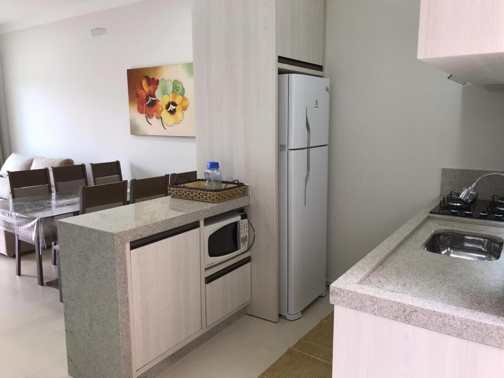 Casas Para Locacao Em Bombinhas Exteriör bild