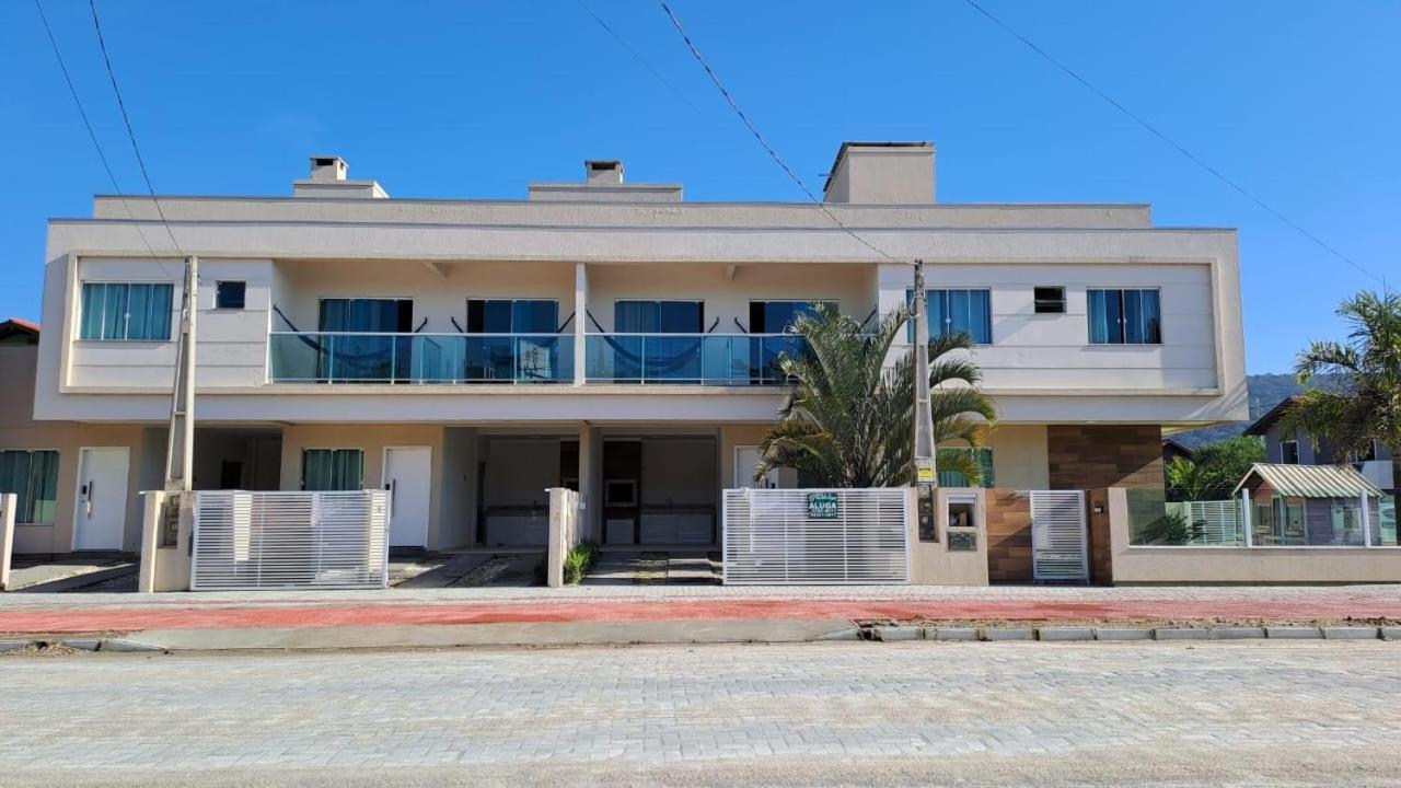 Casas Para Locacao Em Bombinhas Exteriör bild