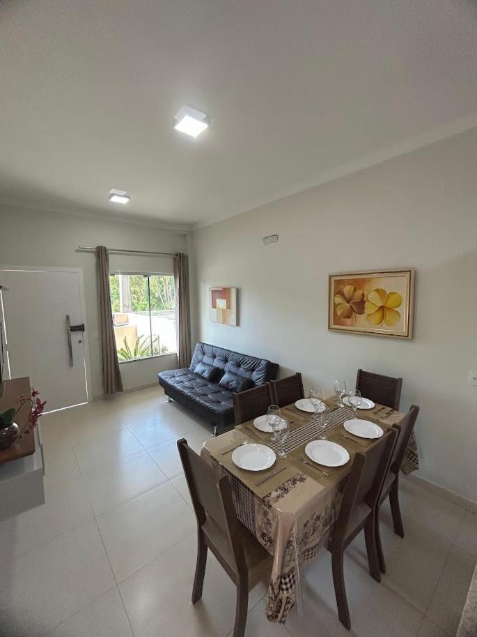 Casas Para Locacao Em Bombinhas Exteriör bild